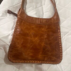 Chic Tan Leather Shoulder Bag from Brazil,very versatile and sturdy bag!